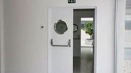 Puertas y Automatismos de la Cruz puerta especial