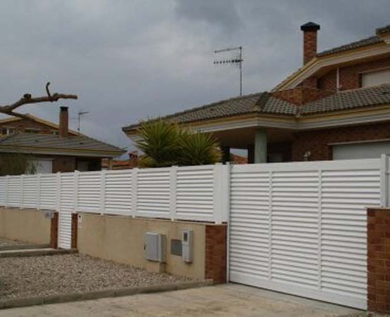 Puertas y Automatismos de la Cruz barreras para el hogar